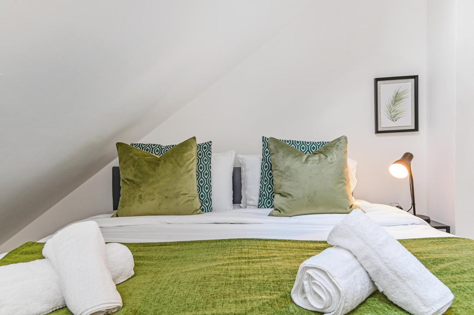 Family 1 Bed Apt Near Cardiff City Centre, Free Parking, Quiet, Secure Neighbourhood Luaran gambar