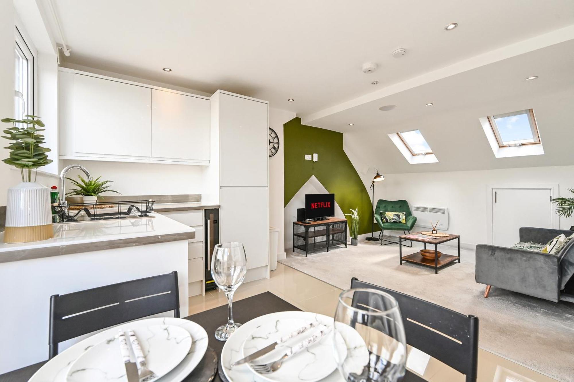 Family 1 Bed Apt Near Cardiff City Centre, Free Parking, Quiet, Secure Neighbourhood Luaran gambar